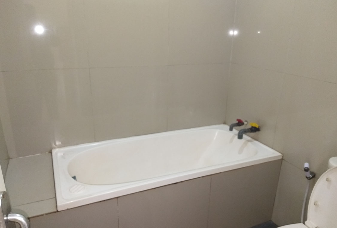 Bathtub Air Hangat Kamar Mandi Pondok Desa 3