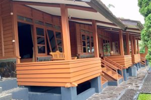 Penginapan Ciater Murah Akses Kolam Renang