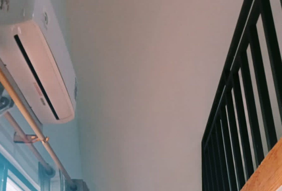 Kamar Tidur Utama Villa Spinel Double Bed