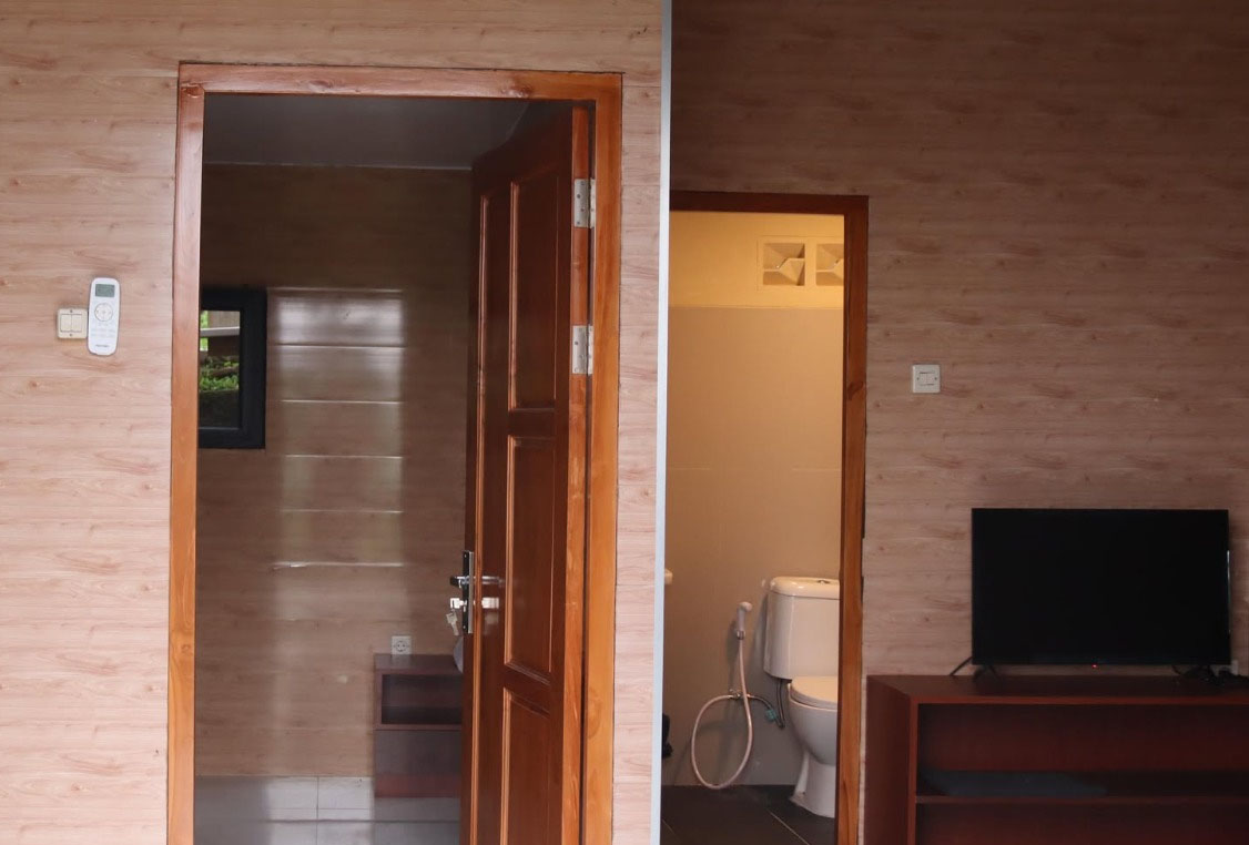 Tampak Luar Villa Agate Tipe Rumah Kayu