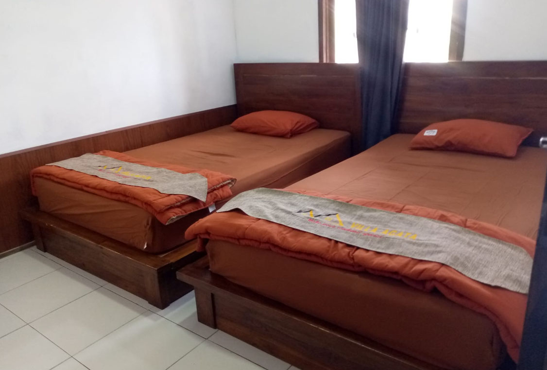 Area Gazebo dan pemandangan di sekitar Villa AGATA