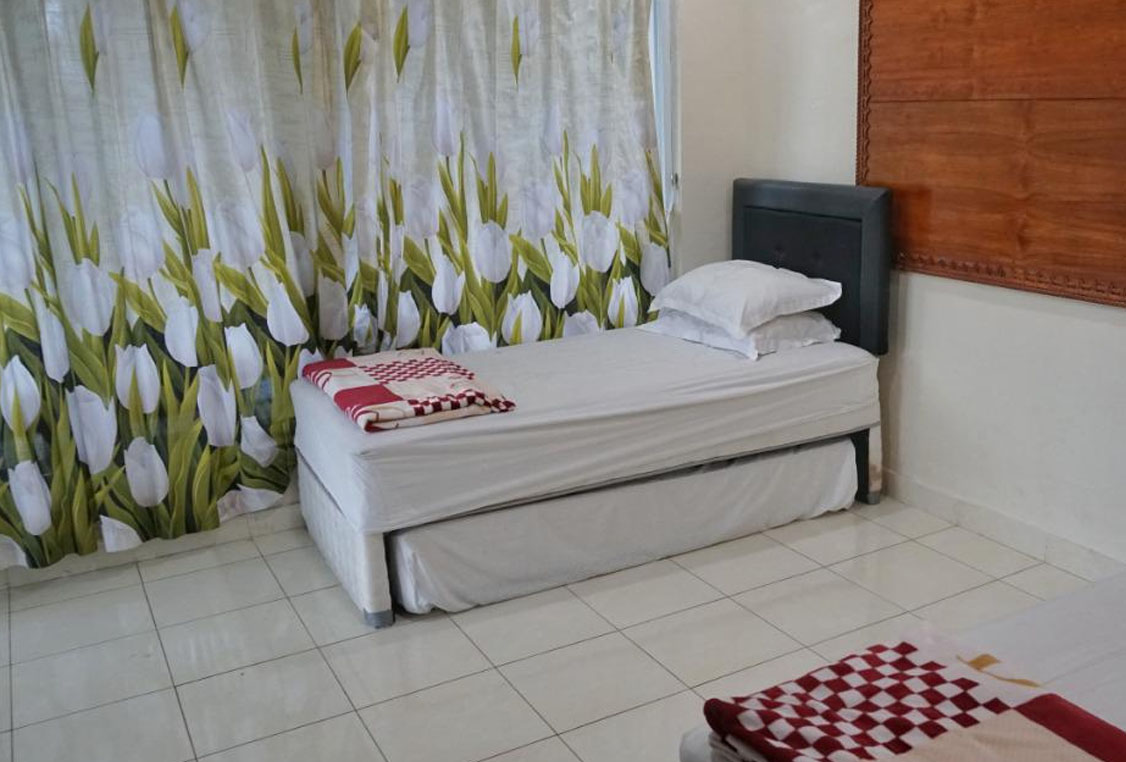 Foto detail kamar mandi bersih Villa CHR