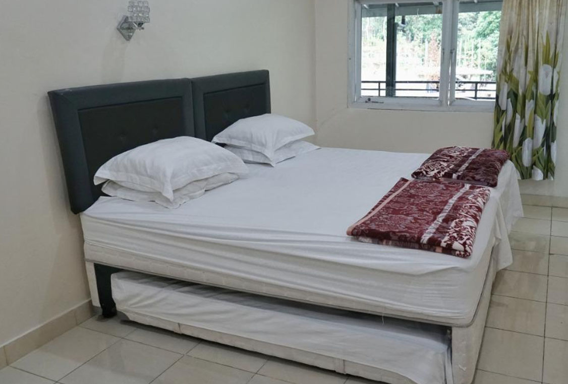 Interior Kamar Tidur utama Villa CHR yang nyaman murah