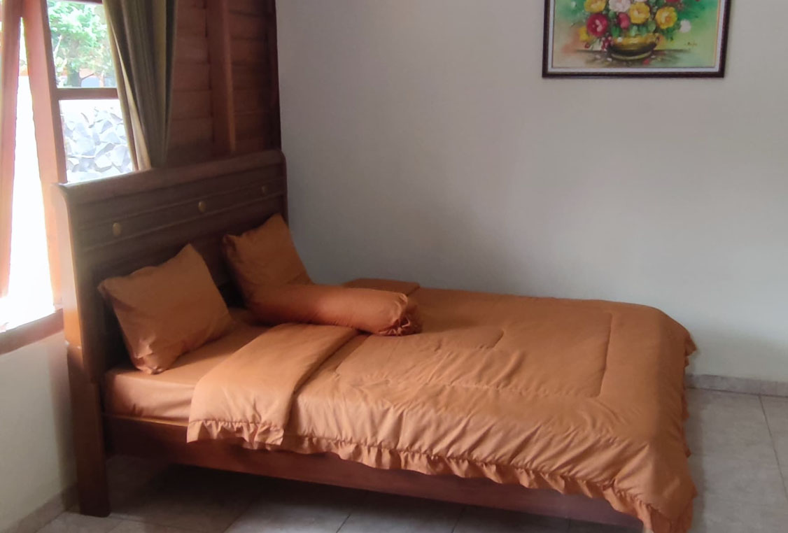 Kamar tidur utama Villa Flamboyan