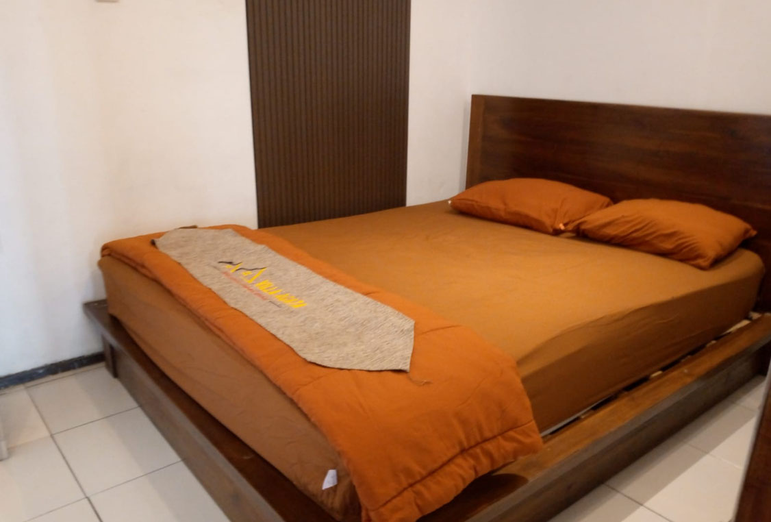 Kolam air belerang pribadi di Villa AGATA Ciater