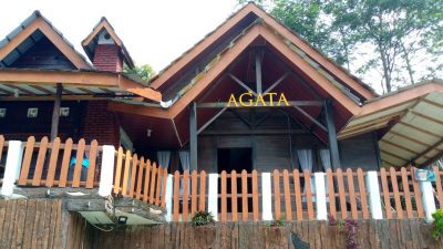 Villa AGATA Ciater tampak depan untuk rombongan besar